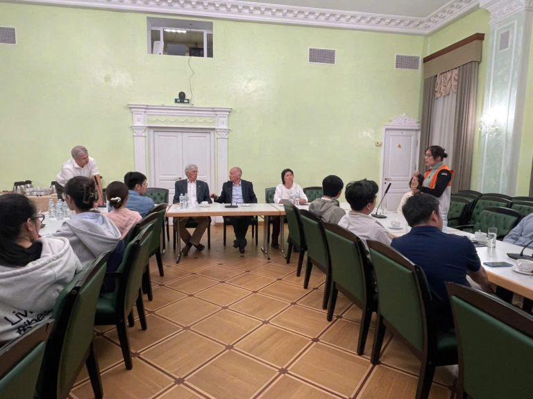 z7005723762170_029d19b21068bef57a2c538571c40a08