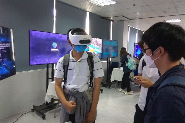Vietnam_exhibition_1s