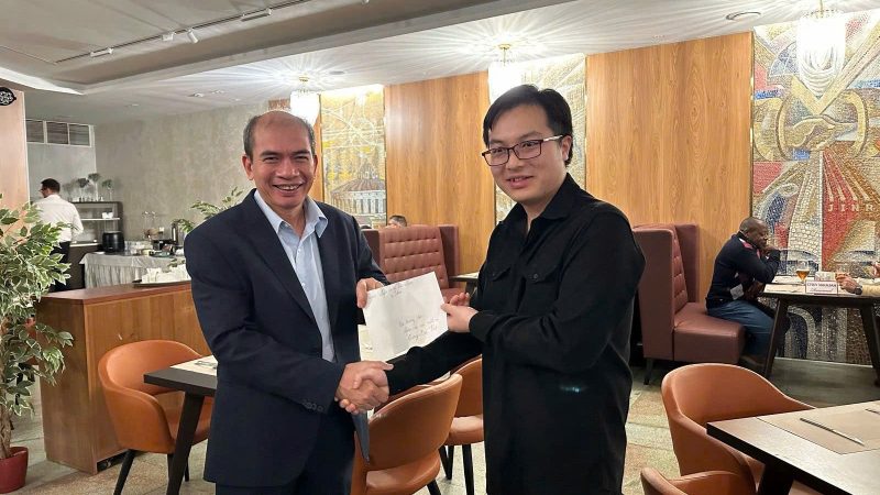 Gặp gỡ Đoàn Phó Chủ tịch VAST với các nhà khoa học Việt Nam tại JINR